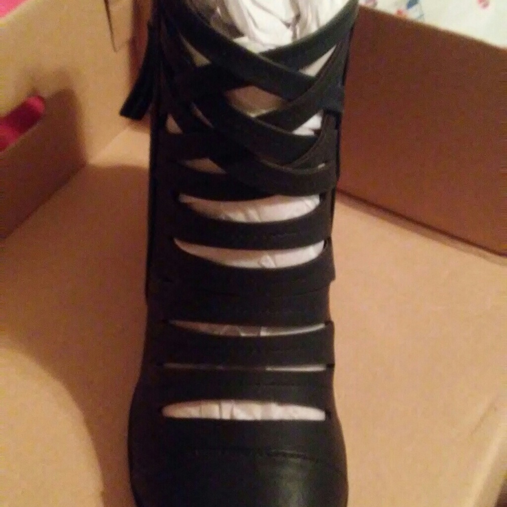 Torrid boots size 8